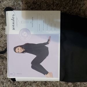 NWT Wander Hottotties Size Small